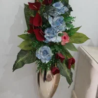 گل و گلدان
