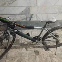 دوچرخه|دوچرخه، اسکیت، اسکوتر|قدس, شهرقدس|دیوار