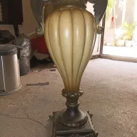 دوتا گلدون با گل