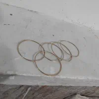 النگو چهل هزار تومان بالای تابلو|جواهرات|ریگ, |دیوار