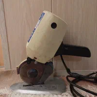 قیچی برقی مدل ۱۱۰