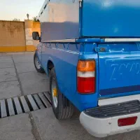 نیسان دوگانه ۴۰۲