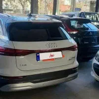 آئودی کاملا بی رنگ فنی کاملا سالم