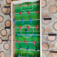 فوتبال دستی آبی و قرمز