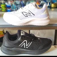 کفش راحتی و اسپورت. صدرا. مطهر نیا. ورزشی پارسه|کیف، کفش، کمربند|صدرا-فارس, فاز ۱|دیوار