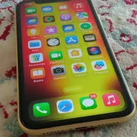 ایفون 11نرمال زرد