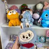 عروسک لبوبو و کرومی
