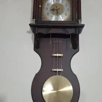 ساعت دیواری شیک و سالم