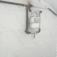 لوله کشی گاز .جوشکار سیار