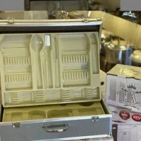 چمدان قاشق و چنگال