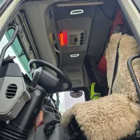 کشنده|خودرو سنگین|میانه, |دیوار