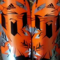 یک جفت ساق بند فوتبالی نو