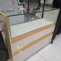 کانتر ویترین و میز پیشخوان لاکچری با ظاهری لوکس