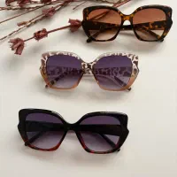 عینک آفتابی uv400 کاملا نو