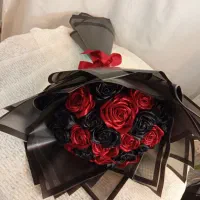گل رز ربانی و پروانه ای(دسته گل و باکس)