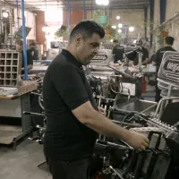 استخدام کارگر خط تولید آقا در مجتمع چاپ مهراد|استخدام صنعتی، فنی، مهندسی|حبیب آباد, |دیوار