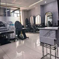 اجاره صندلی میز ناخون تخت مژه|آرایشگاه و سالن‌های زیبایی|کرج, گلشهر|دیوار