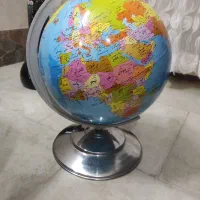 کره زمین بزرگ فروشی