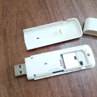 مودم دانگل سیم کارت خور D-Link