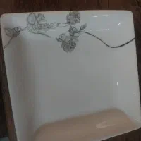 چینی پارمیس هجده نفره