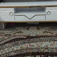 میز تی وی و ایینه کنسول