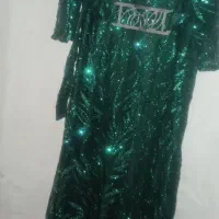 لباس مجلسی|لباس|زهک, |دیوار