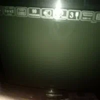 یک دی وی ی سالم وتلویزیون ۲۱اینچ رنگی