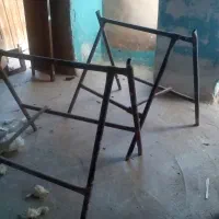 دو عدد میزکار تاشو و دو عدد سینک ظرفشویی