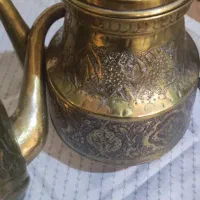 پارچ برنج|کلکسیون اشیاء عتیقه|ابریشم, |دیوار