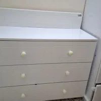 تخت و کمد|تخت و صندلی بچه|مشهد, شهرآرا|دیوار