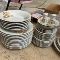 سرویس چینی قدیمی|ظروف سرو و پذیرایی|قم, باجک یک|دیوار