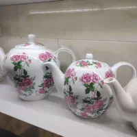 قوری تمام گل قرمز زیبا