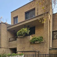 ویلایی دربست نقلی / فرمانیه شرقی / ۳۳۰ متر