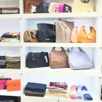 واگذاری شال و روسری و کیف به قیمت پارسال