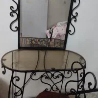 میز آرایش و منزل