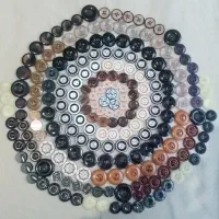 دکمه های نورنگارنگ براق وزیبا|لوازم خیاطی و بافتنی|اردبیل, |دیوار