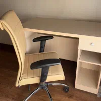 میز تحریر و صندلی