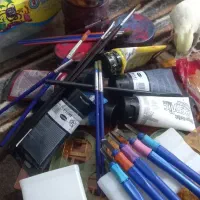 یک سری وسایل درسی رشته گرافیک