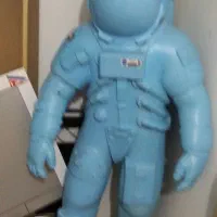 مجسمه ادم فضایی