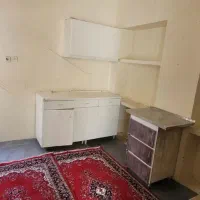 طیقه بالا در از حیاط|اجارهٔ خانه و ویلا|شیراز, لب آب|دیوار