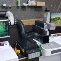 اپراتور دستگاه لیزر فایبر