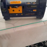 دوعدد رادیو وضبط