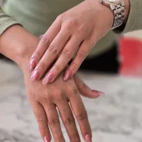 کاشت ناخن اقتصادی|خدمات آرایشگری و زیبایی|اندیشه, اندیشه فاز ۱|دیوار