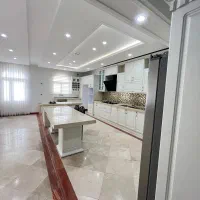 ۲۵۰ متر /اجاره/ حاشیه وکیل اباد