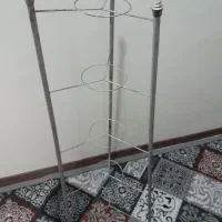 پایه فلزی تمیز