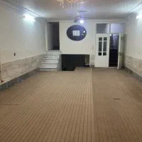 زیرزمین(همکف)4 پله خیابان شاه ابادی