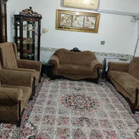 مبل ۹ نفره دست دوم همراه با میز عسلی