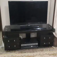 میز تلویزیون شیشه ای