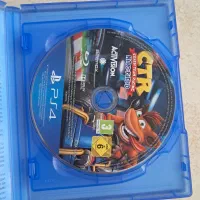 Crash bandicoot n sane trilogy و  racing