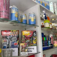 فروشنده سوپر مارکت